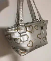 Heart bag excellent condition great for spring 