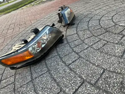 No cracks no damages. Ready to go