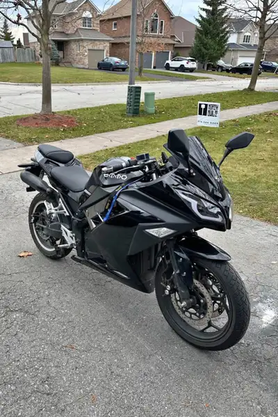 2025 Emmo Zone GTS with 72v/80ah Lithium Battery (Biggest Battery) you will get around 170-190km of...