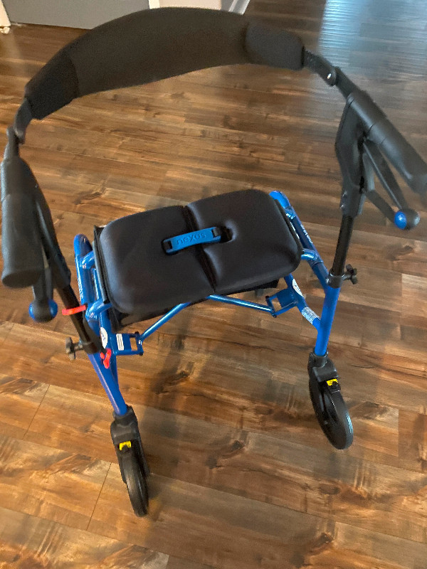 Adult walker like new used twice. Rollator neXus 3. $350 OBO in Health & Special Needs in Mission - Image 3