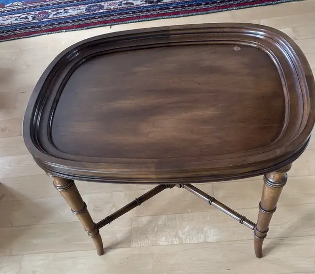 Vintage coffe wood table in Coffee Tables in City of Toronto - Image 4