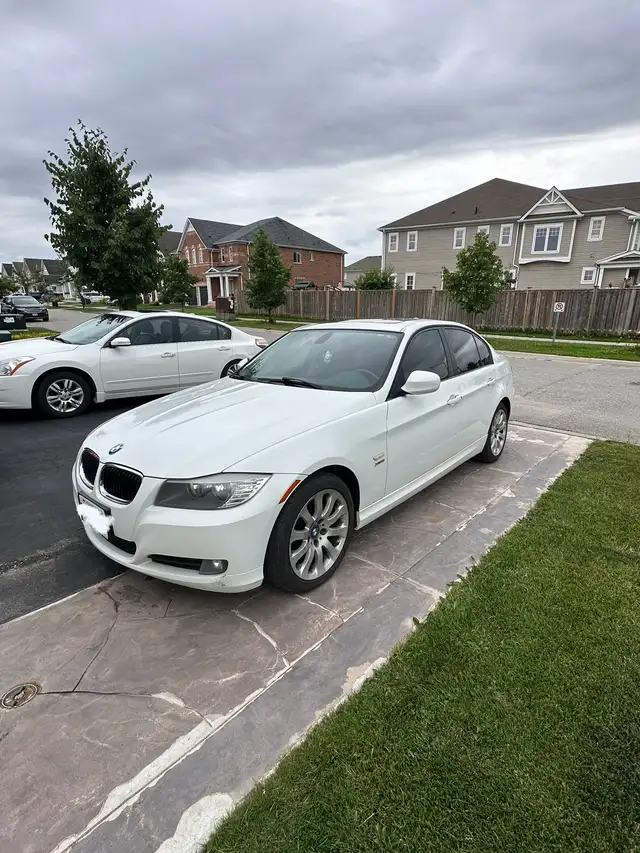 BMW 328i XDrive  in Cars & Trucks in Oakville / Halton Region - Image 4