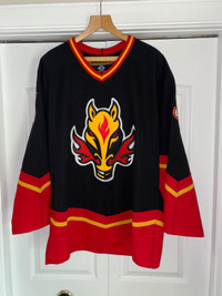 Koho Authentic Calgary Red Flames Blasty Shoulder Patches