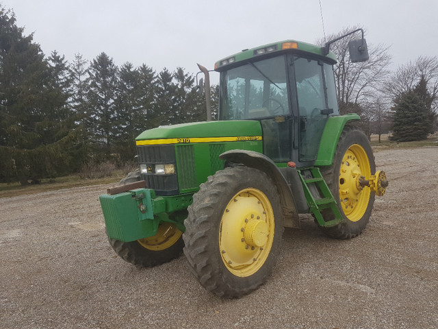 John Deere 7410 Tractor in Farming Equipment in Chatham-Kent - Image 2