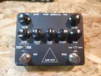 Keeley Dark Side Fuzz Flanger Phaser Uni-Vibe Delay pour guitare