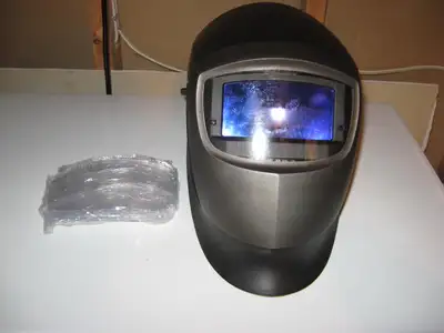 Selling a Welding Helmet. 3M Comes with 9 lens. Price - $ 135