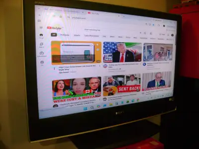 TV Sony Bravia 42" w/Remote, View more