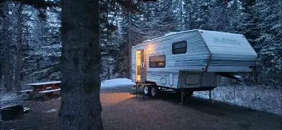 1/2 ton towable fifth wheel for sale. IT has New tires and a hitch included.