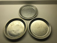 Baking/Pie Pans - 9.5" Round - Kitchen - Set of 3