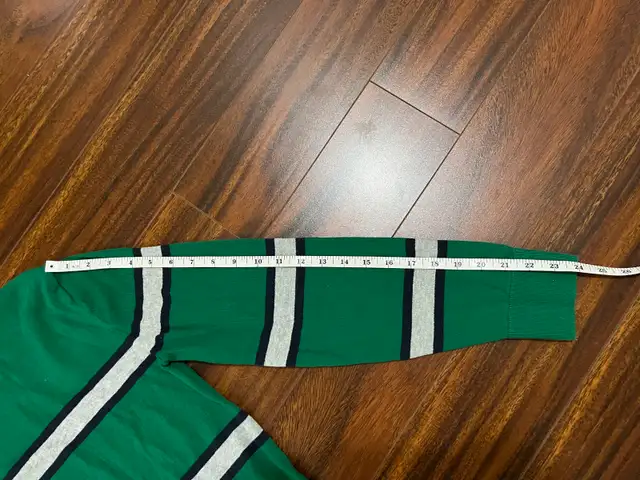 Gap men’s XS crewneck sweater, cotton, green striped  in Men's in Oshawa / Durham Region - Image 8