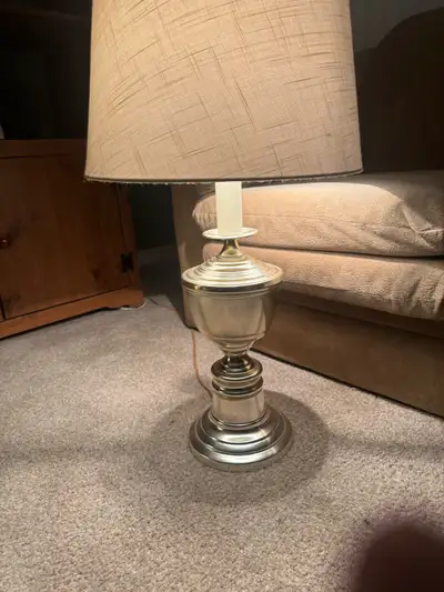 4 lamps in total