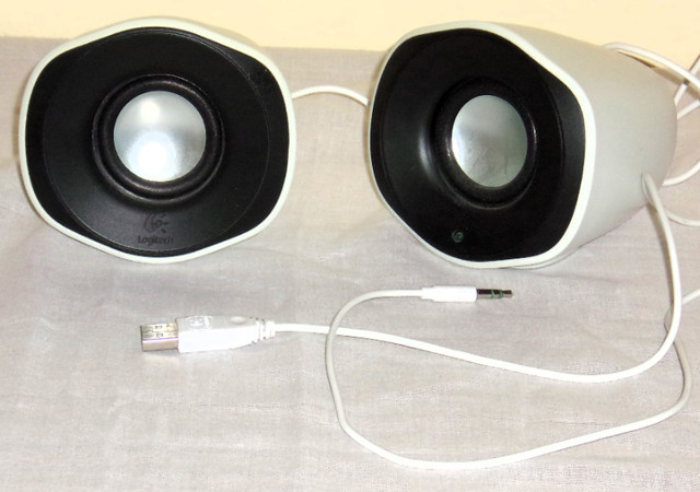 Logitech Stereo Speakers Z110 (S-00108) in Speakers, Headsets & Mics in London