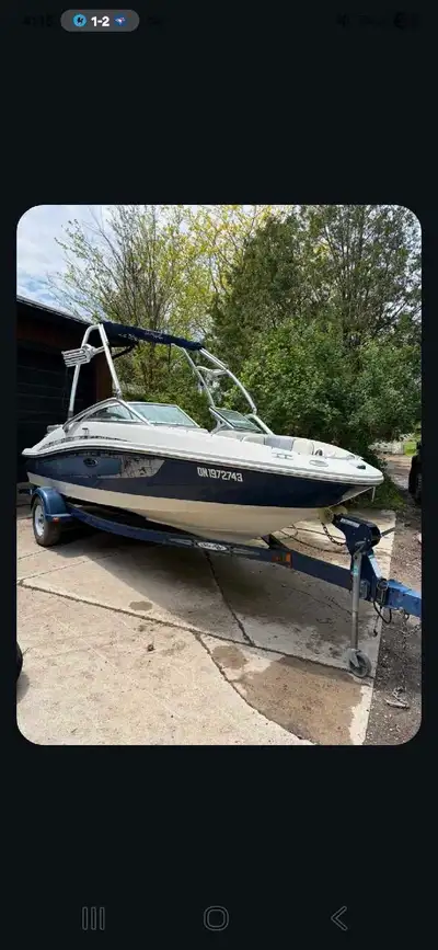 Looking for the perfect turn-key family boat for the summer? This 2009 Sea Ray 185 Sport is clean, r...