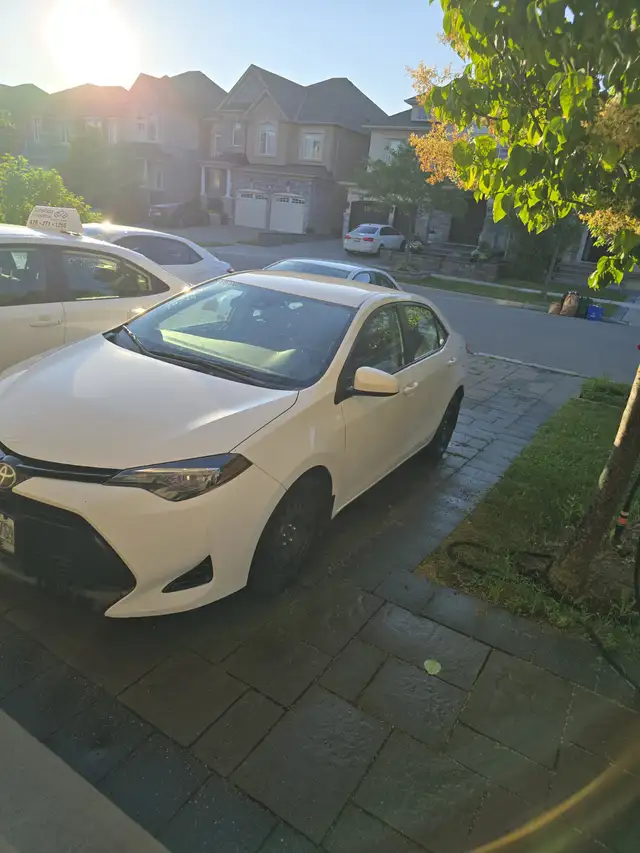 2017 Toyota Corolla LE – One Owner – Excellent Condition! in Cars & Trucks in City of Toronto - Image 3
