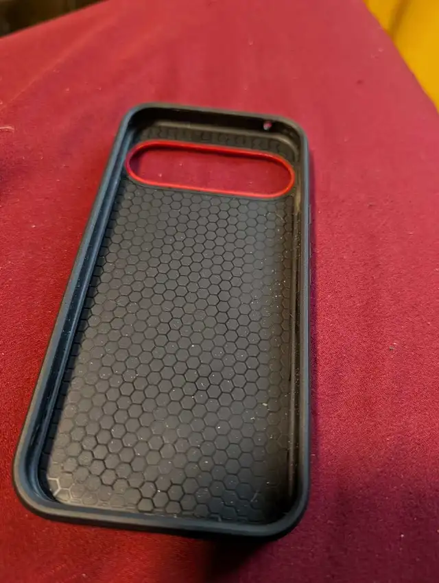 Google pixel 10 pro xl auntie case in Cell Phone Accessories in Ottawa - Image 4