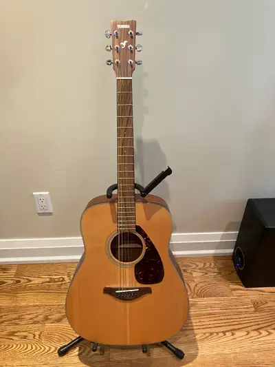Yamaha FG700S - Dreadnought Acoustic Guitar, View more