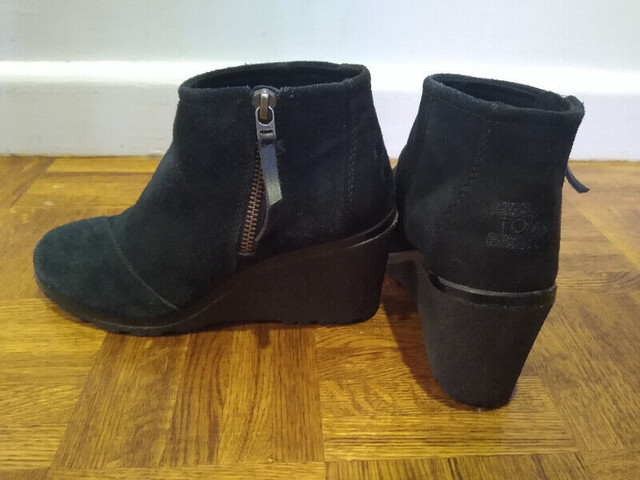 Toms Ankle Boots and Nine West heels Size 5 in Women's - Shoes in Ottawa