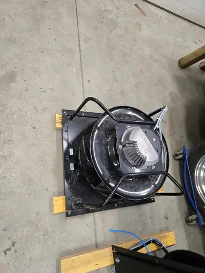 I recently parted out several industrial AC units and have these fans to sell. Brand new condition,...