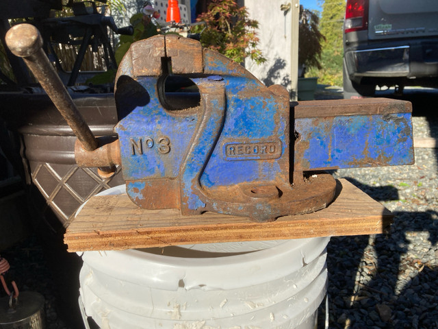 4” Record vise in Hand Tools in Comox / Courtenay / Cumberland - Image 2
