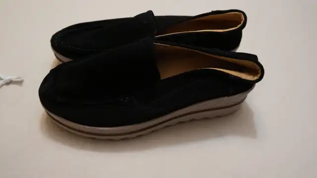 DADAWEN LADIES SLIP ON MOCCASIN in Women's - Shoes in Norfolk County - Image 2