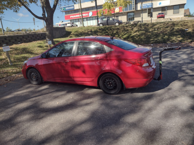 Hyundai accent 2013 $ 4,000 dans Autos et camions  à Trois-Rivières - Image 2