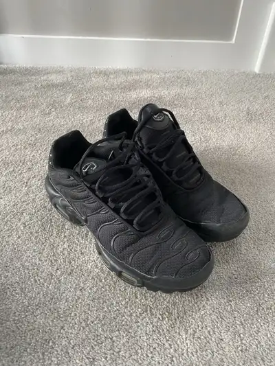 Black Nike Air Max Plus / TN – Size 10 Men’s – Needs Repair, $40, View more
