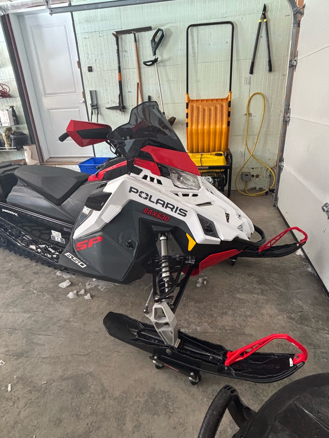 2023 Polaris SP Switchback 146 in Snowmobiles in Renfrew - Image 2