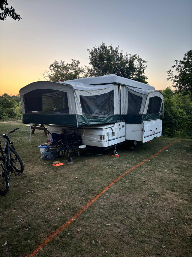 2006 Bayside Elite Tent Trailer in Travel Trailers & Campers in Ottawa - Image 4