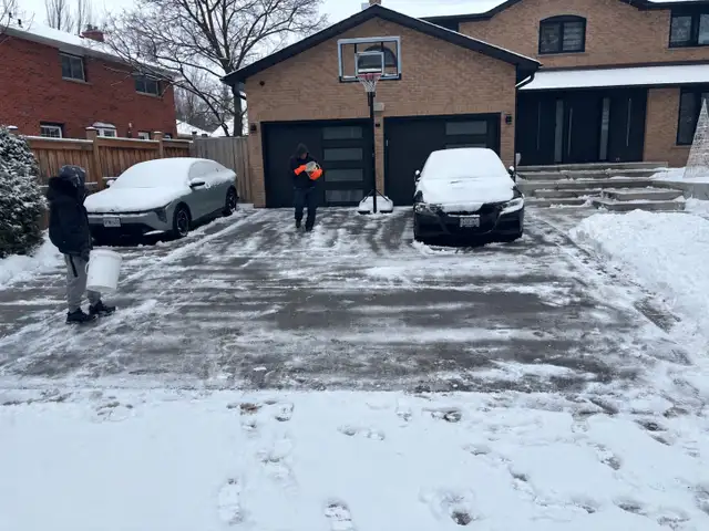 SNOW REMOVAL 597331821473320964