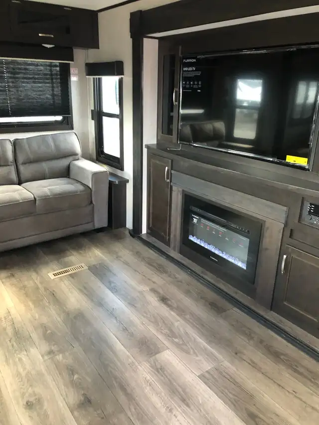 2020 Jayco in Travel Trailers & Campers in Stratford - Image 3