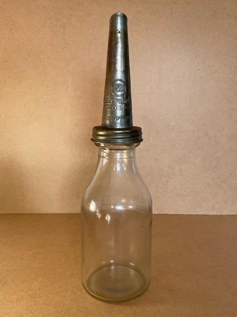 Imperial Oil Service Station Oil Bottle in Arts & Collectibles in Winnipeg - Image 2