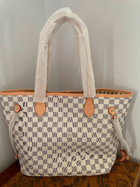 LV new lady's bag