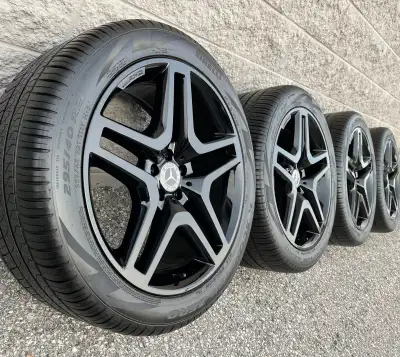 Pirelli Scorpion Zero All Season Tires and original 21 inch Mercedes Benz GLS-Class GLS 450 AMG Glos...