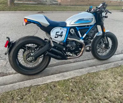 2019 Ducati Scrambler Desert Cafe Racer .Very rare.New tires.Excellent condition, low milage, stunni...