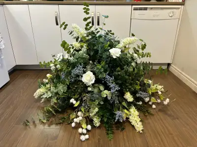 Large artificial bouquet 
