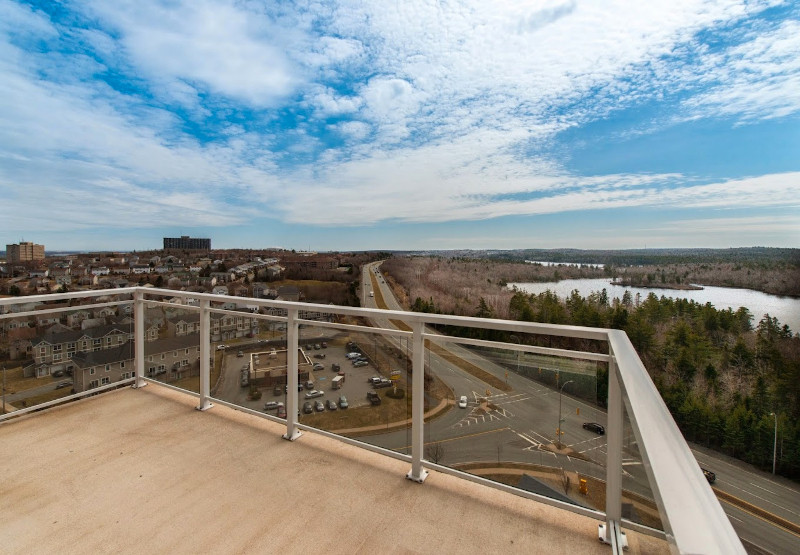 2 Bed 2 Bath Stoneridge Suite Bright and Spacious 2295 Sept Long