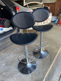 2 barstools for sale 80$ for both 