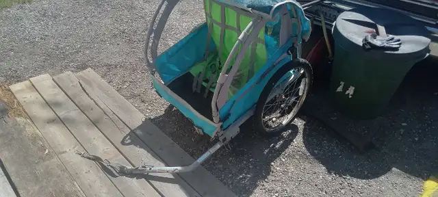 Kids Bike Trailer For Sale in Kids in Markham / York Region - Image 5