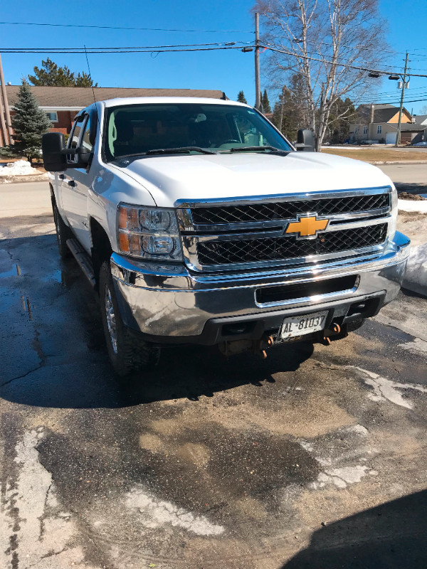 2014 Chevrolet WT 3500 Crew Cab 4WD in Cars & Trucks in Timmins