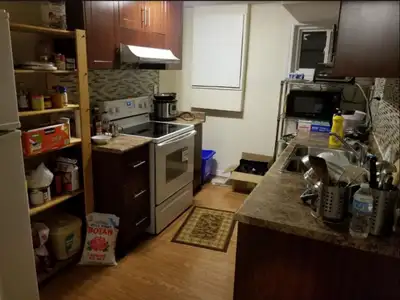 Private Furnished Basement Apartment $1300 (10 mins bus to UTM)