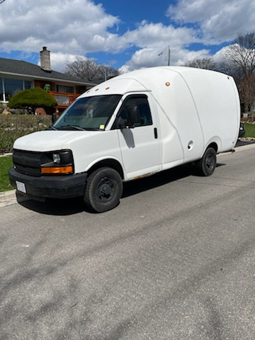2004 Chevrolet Express Van HD Unicell Bubble Cube Van in Cars & Trucks in City of Toronto - Image 2