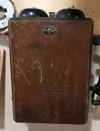 Vintage Northern Electric phone Ringer box