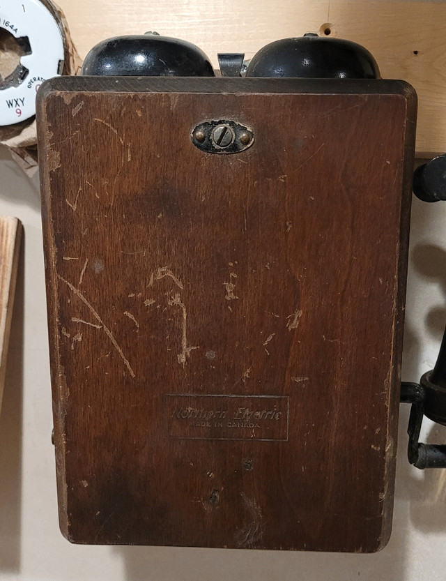 Vintage Northern Electric phone Ringer box in Arts & Collectibles in Mississauga / Peel Region