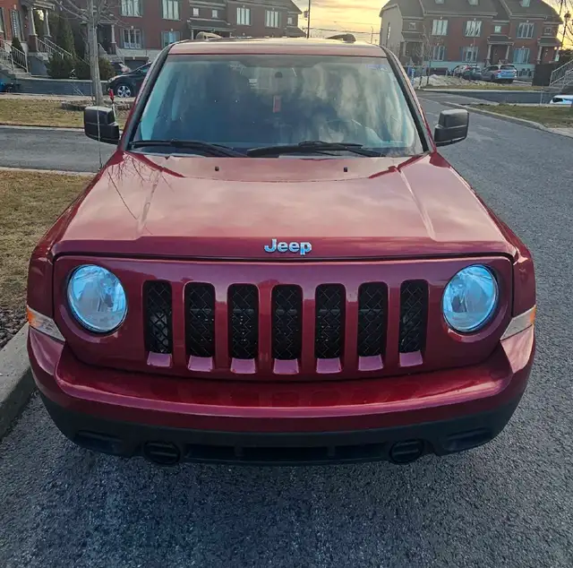 JEEP PATRIOT 2012 in Cars & Trucks in Longueuil / South Shore - Image 3