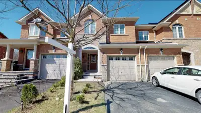 Available from May 1st 4bed and 3.5bath townhome , With An Open Concept Kitchen and living room. Ups...