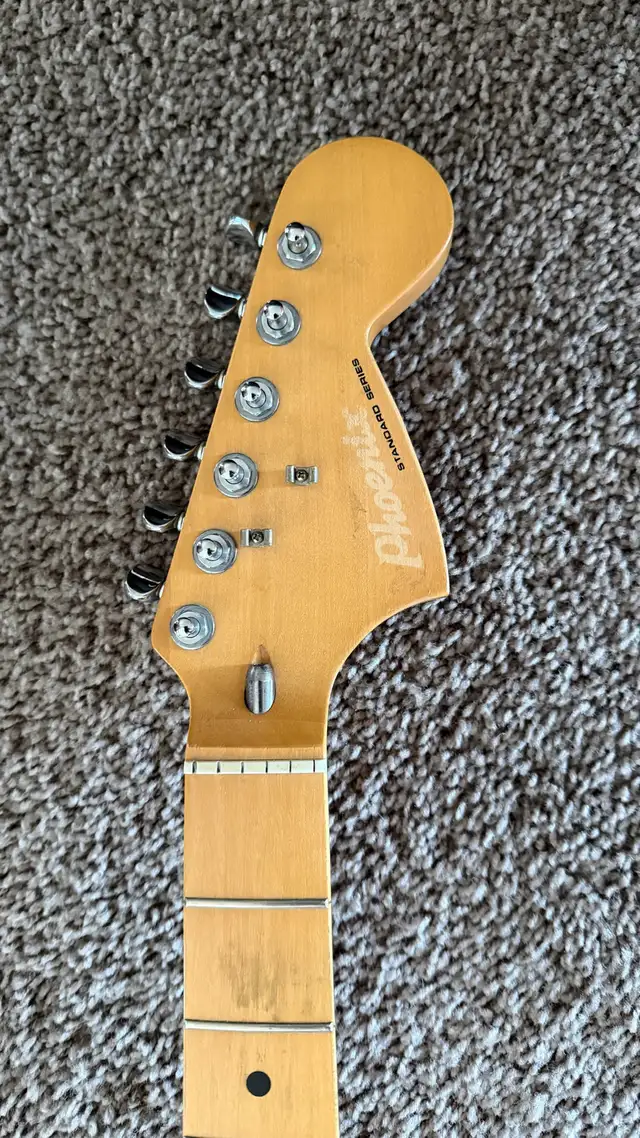 Phoenix Stratocaster guitar Japan  in Guitars in Laval / North Shore - Image 6