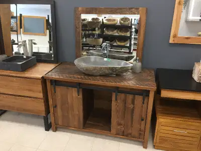 Vasques , lavabos en pierre naturel , robinets , douche , douchette , bains , toilettes , meubles et...