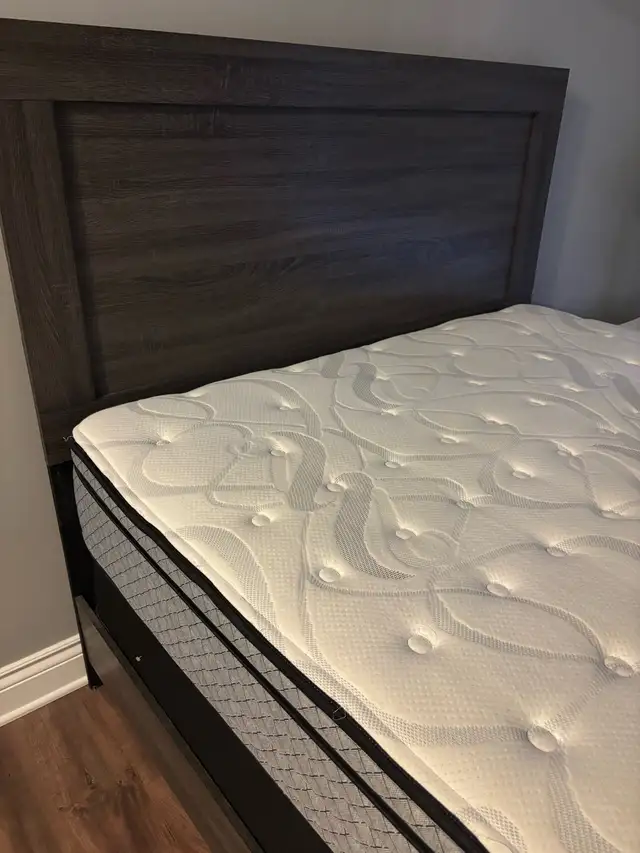 Modern 3-Piece Bedroom Set (Bed, Dresser & Nightstand) in Beds & Mattresses in City of Halifax - Image 4