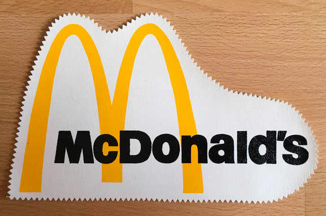 Patch en cuir à coudre McDonald’s (vintage) neuve dans Art et objets de collection  à Trois-Rivières