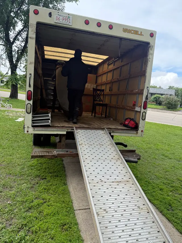 professional movers509908085228840961